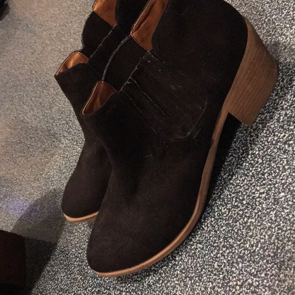 MELROSE AND MARKET BLACK BOOTS